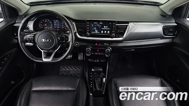 Kia Stonic 2018 — photo 10