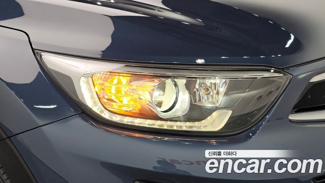 Kia Stonic 2018 — photo 8