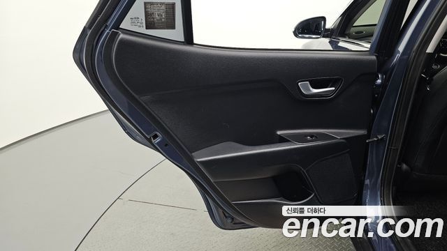 Kia Stonic 2018 — photo 15