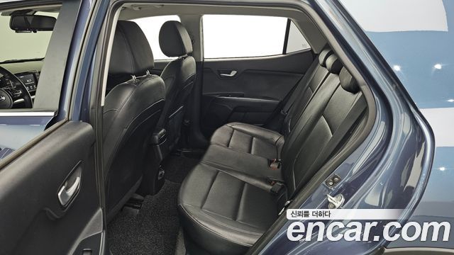 Kia Stonic 2018 — photo 16