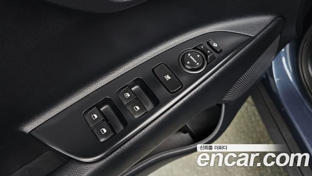 Kia Stonic 2018 — photo 27