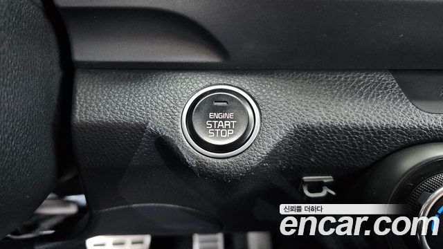 Kia Stonic 2018 — photo 29