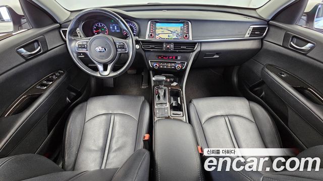 Kia K5 2016 — photo 10