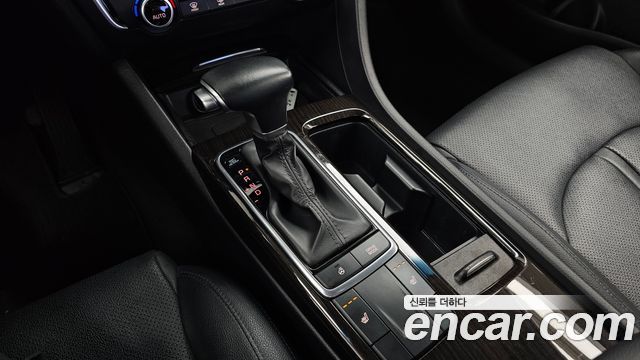 Kia K5 2016 — photo 12