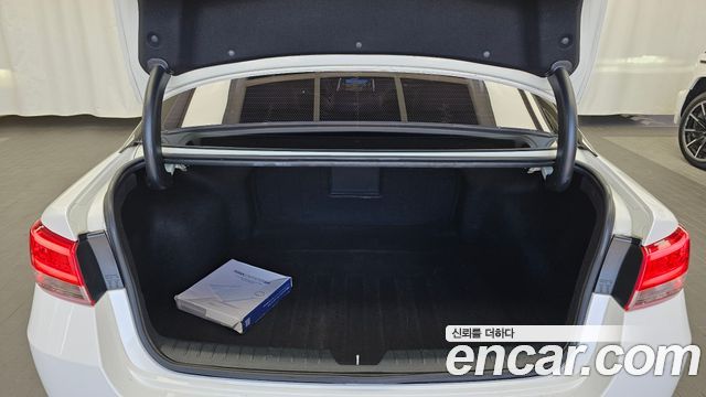 Kia K5 2016 — photo 24
