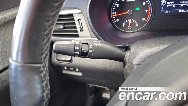 Kia K5 2016 — photo 29
