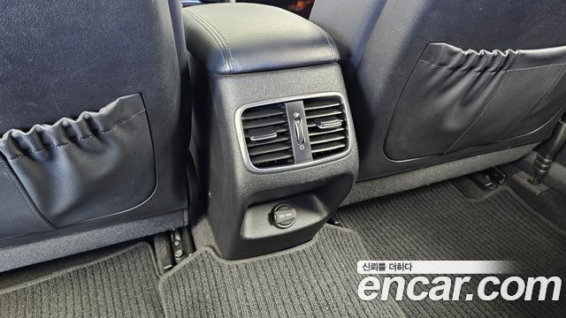 Kia K5 2016 — photo 31