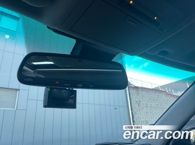 Lexus LS 2009 — photo 11