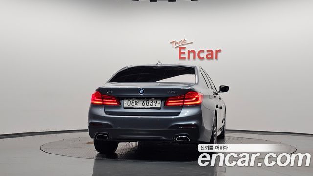 BMW 5-Series 2018 — photo 4