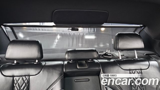 BMW 5-Series 2018 — photo 31
