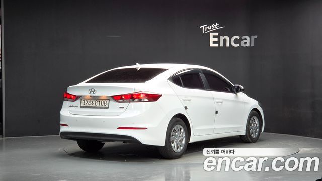 Hyundai AVANTE 2017 — photo 2