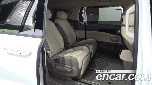Kia Canival 2025 — photo 17
