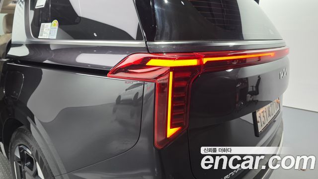 Kia Canival 2025 — photo 9
