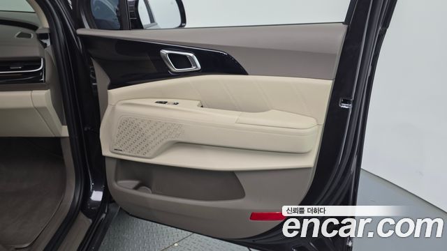Kia Canival 2025 — photo 14