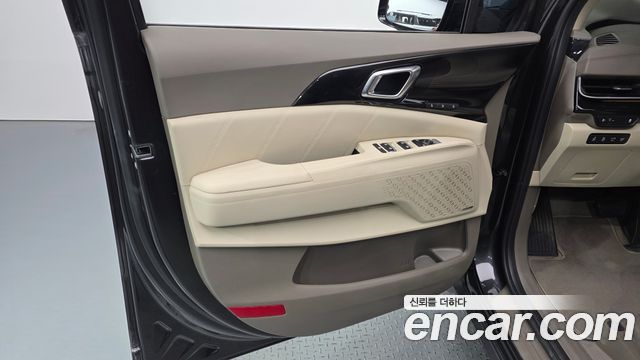Kia Canival 2025 — photo 15