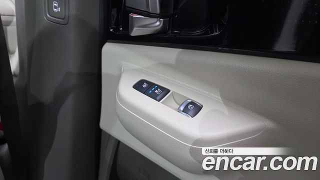 Kia Canival 2025 — photo 37
