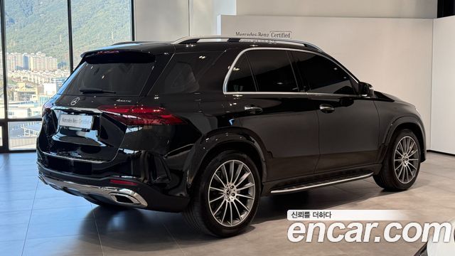 Mercedes-Benz GLE-Class 2024 — photo 4