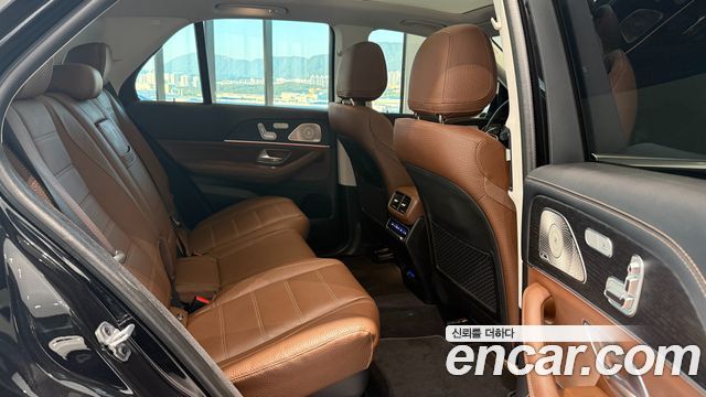 Mercedes-Benz GLE-Class 2024 — photo 20