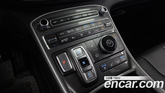 Hyundai Santafe 2023 — photo 12
