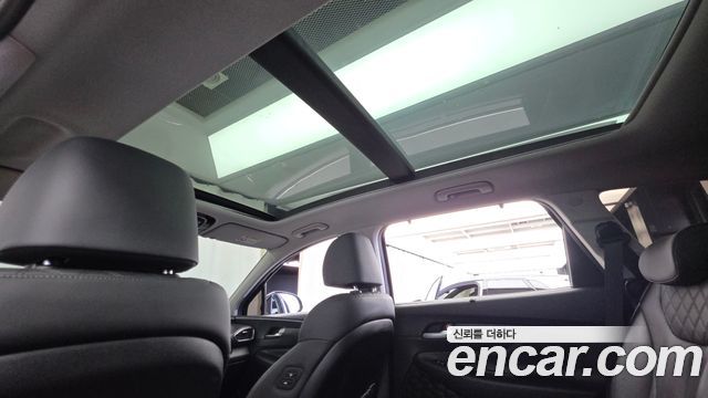 Hyundai Santafe 2023 — photo 24