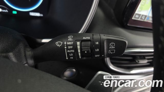 Hyundai Santafe 2023 — photo 35