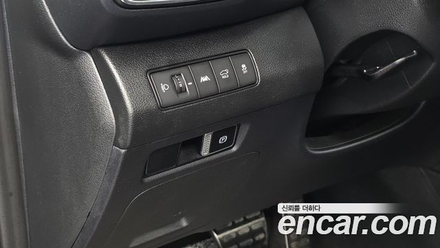 Hyundai Santafe 2023 — photo 36