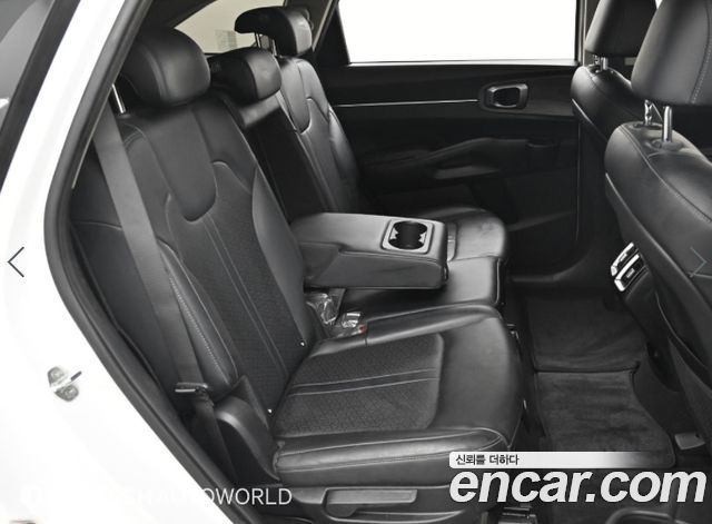Kia Sorento 2022 — photo 12