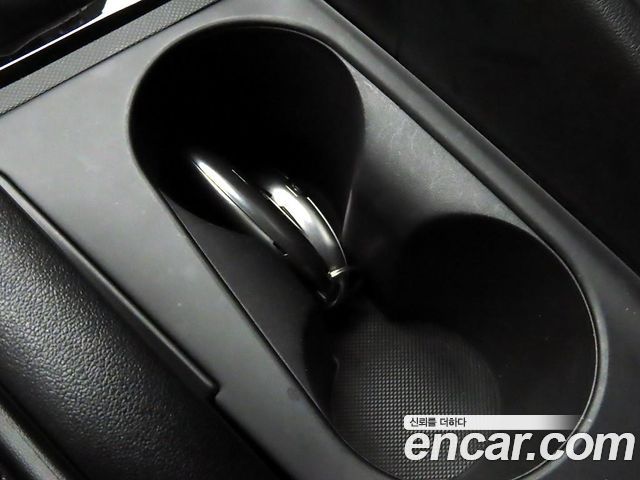 Hyundai AVANTE 2024 — photo 12