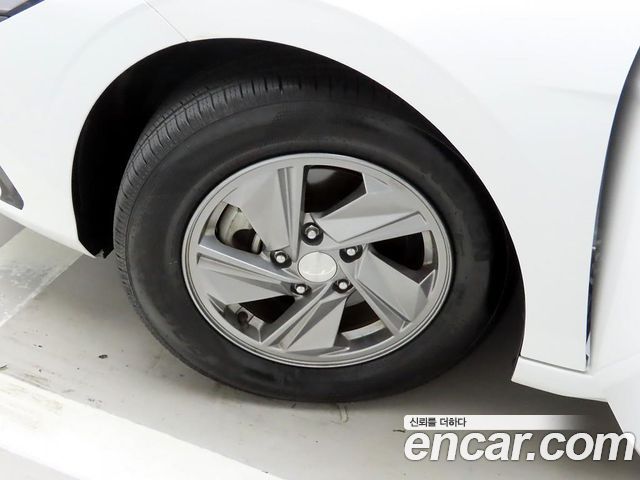 Hyundai AVANTE 2024 — photo 19