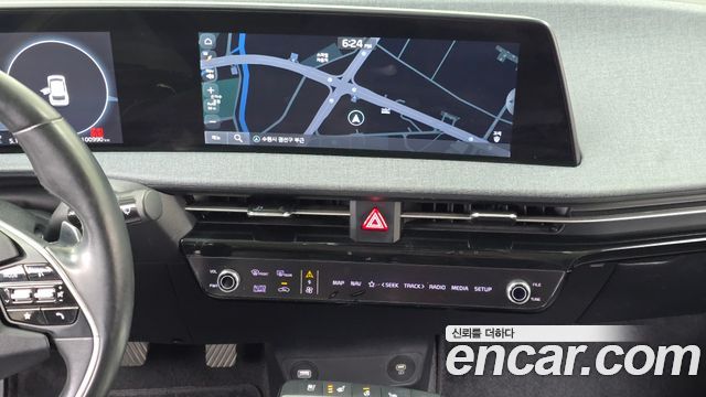 Kia EV6 2022 — photo 14