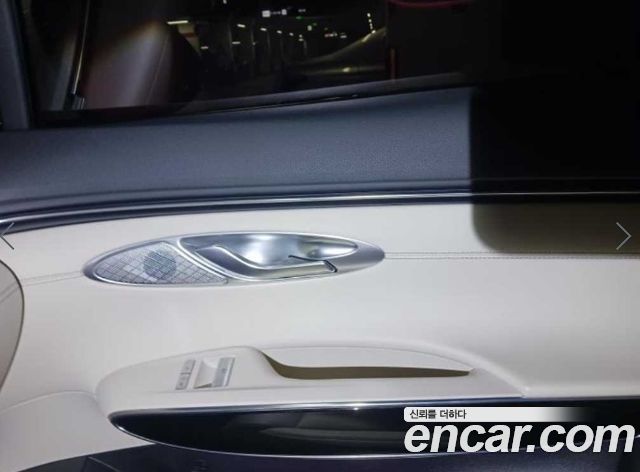 Genesis GV70 2024 — photo 8