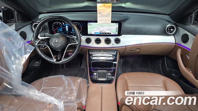 Mercedes-Benz E-Class 2021 — photo 7