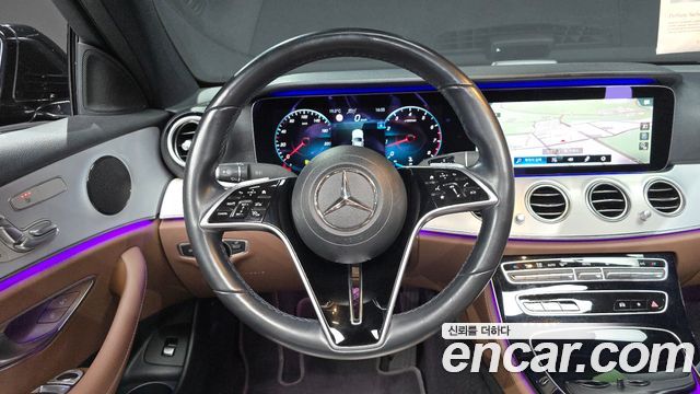 Mercedes-Benz E-Class 2021 — photo 13
