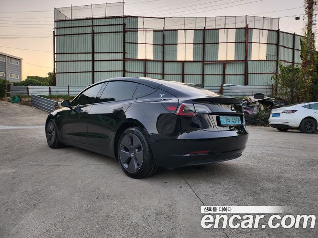 Tesla Model 3 2022 — photo 3