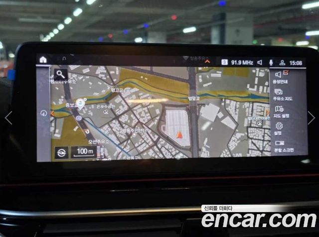 BMW 5-Series 2021 — photo 15