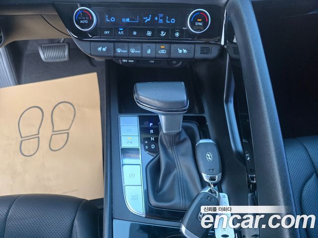 Hyundai AVANTE 2023 — photo 12