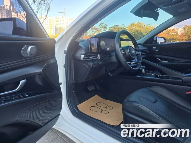 Hyundai AVANTE 2023 — photo 14