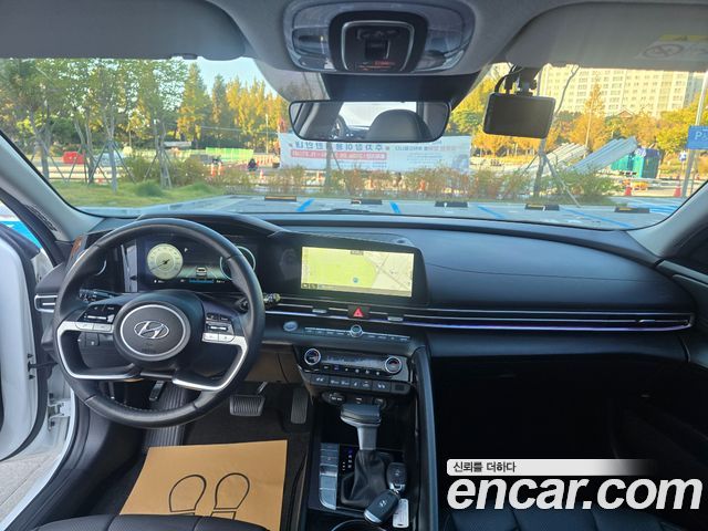 Hyundai AVANTE 2023 — photo 18