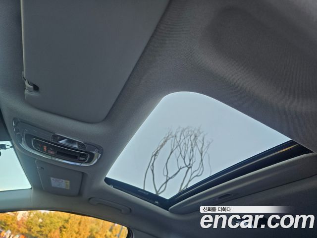 Hyundai AVANTE 2023 — photo 19