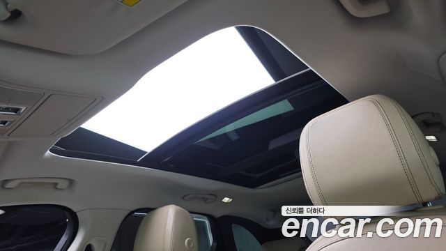 Jaguar F-PACE 2017 — photo 19