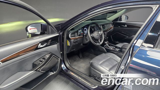 Kia K7 2018 — photo 17