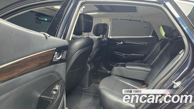 Kia K7 2018 — photo 18