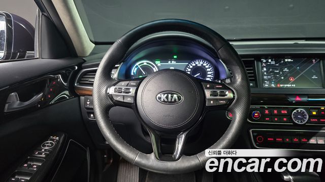 Kia K7 2018 — photo 19