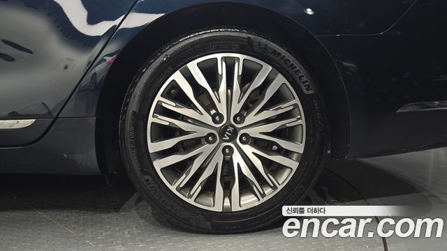 Kia K7 2018 — photo 7