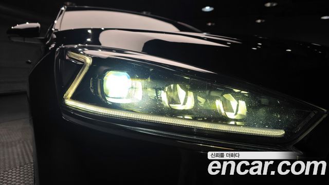 Kia K7 2018 — photo 8