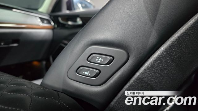 Kia K7 2018 — photo 30