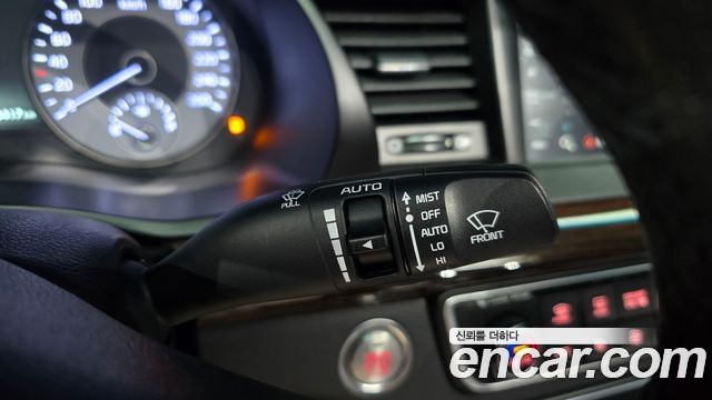 Kia K7 2018 — photo 33