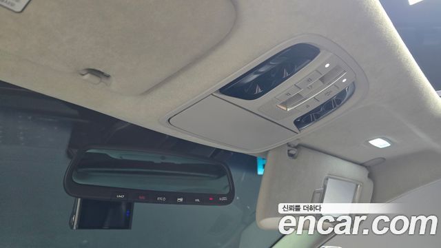 Kia K7 2018 — photo 34