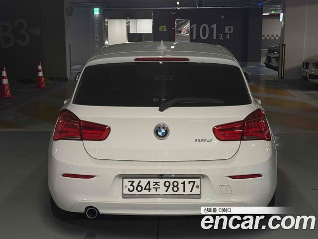 BMW 1-Series 2017 — photo 4