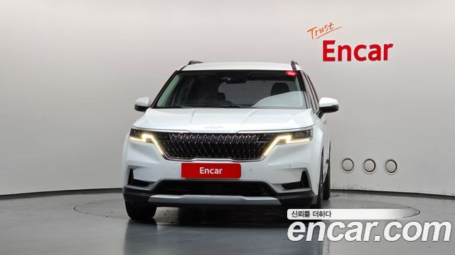 Kia Canival 2023 — photo 3